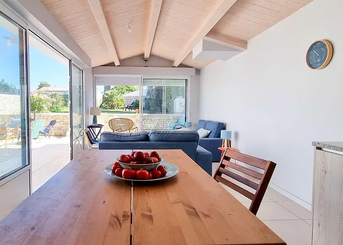 Charmante Et Récente à Proximité Du Centre Village Villa